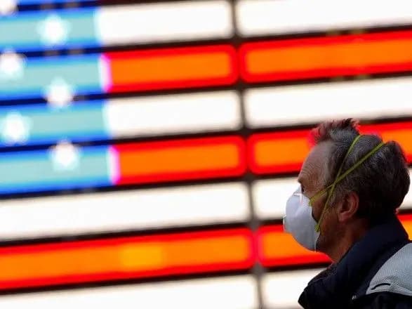 WSJ: лікарні в США не готові до можливого напливу пацієнтів через штам "омікрон"