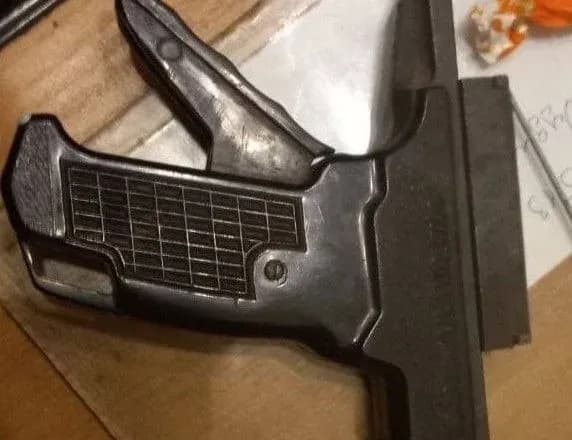 У міськраді Львова затримали чоловіка з наркотиками та пістолетом