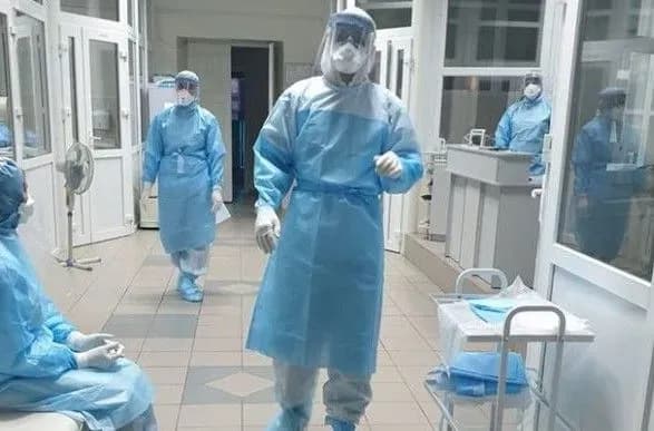 У Великій Британії вперше виявили за добу понад 100 тисяч хворих на Covid-19