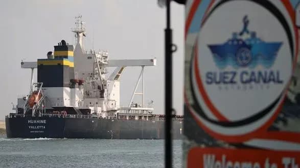 Дохід Суецького каналу досяг рекордних 6,3 мільярдів доларів в 2021 році