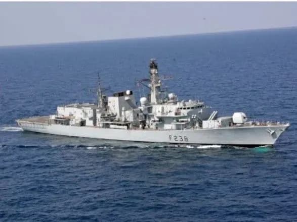 Британський військовий корабель зіткнувся з російською субмариною