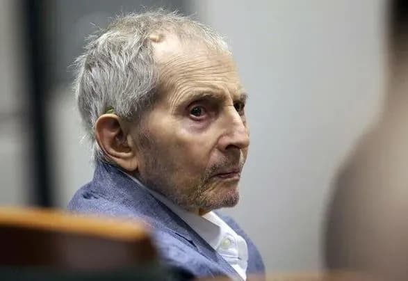 Американський мультимільйонер Роберт Дарст, засуджений до довічного ув'язнення, помер у лікарні