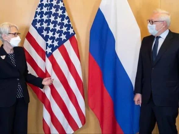 Сьогодні у Женеві відбудуться переговори США та РФ щодо "гарантій безпеки": позиція сторін