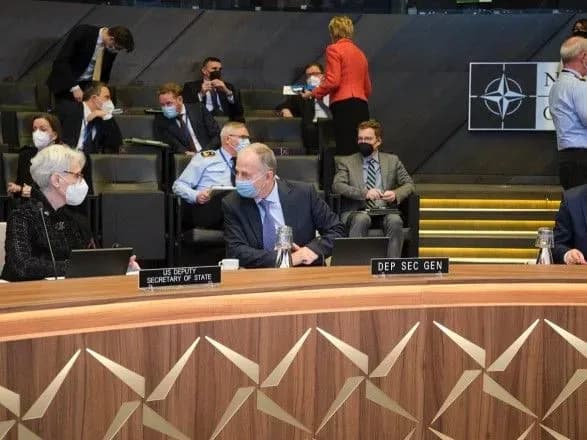Глава делегации США после встреч с РФ отправилась в НАТО: Украина - в топе повестки дня