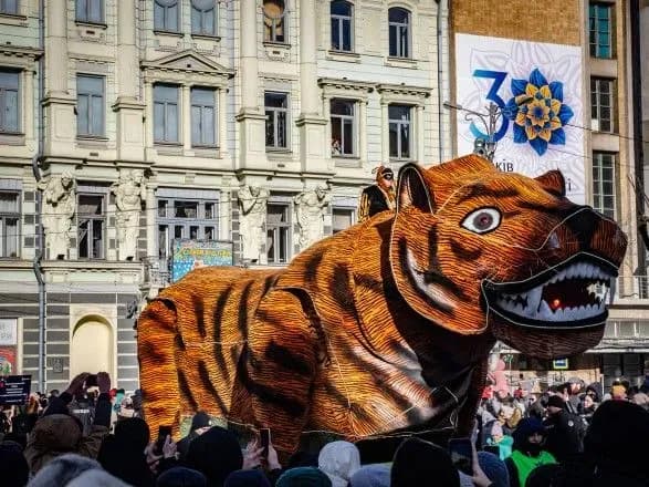 Із тиграми і моряками: як маланкували у Чернівцях