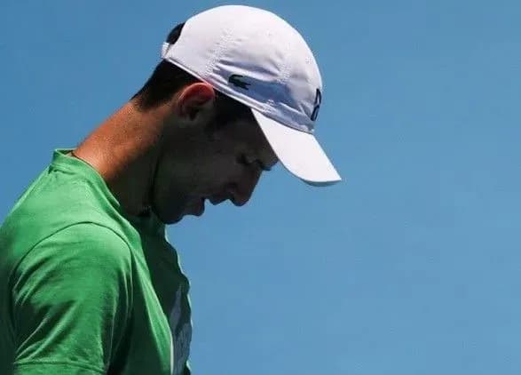 Сербія назвала "скандальним" рішення Австралії про депортацію Джоковича