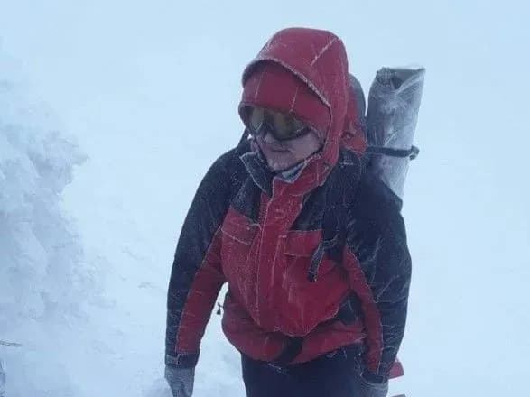 У Карпатах травмувався поляк. Рятувальники спустять його з гори завтра