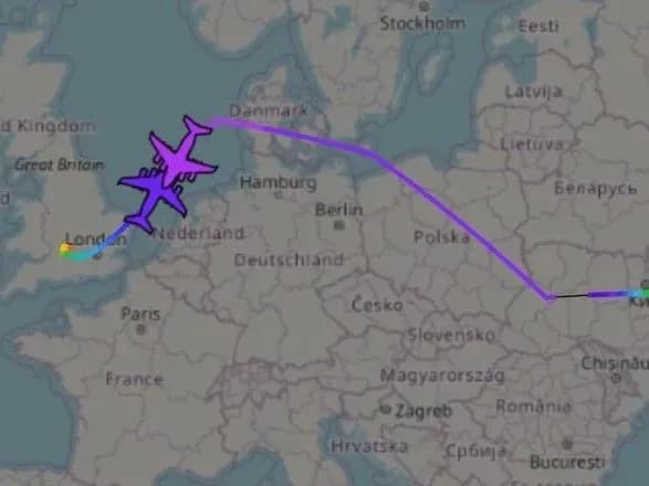 СМИ: британские C-17 доставили в Украину противотанковое оружие “в обход” Германии