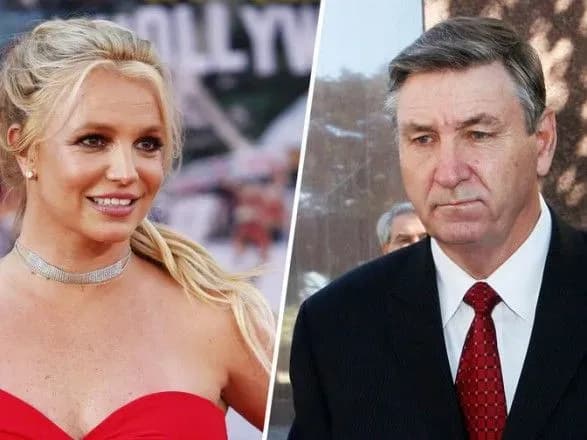 Отца Бритни Спирс будут судить из-за слежки за дочерью