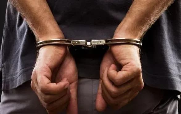 Правоохоронці затримали зловмисника, який “замінував” один з вишів Кривого Рога за допомогою спецслужб РФ