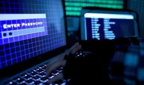 С "Дии" слили данные миллионов украинцев и продают на форуме: Минцифра опровергает