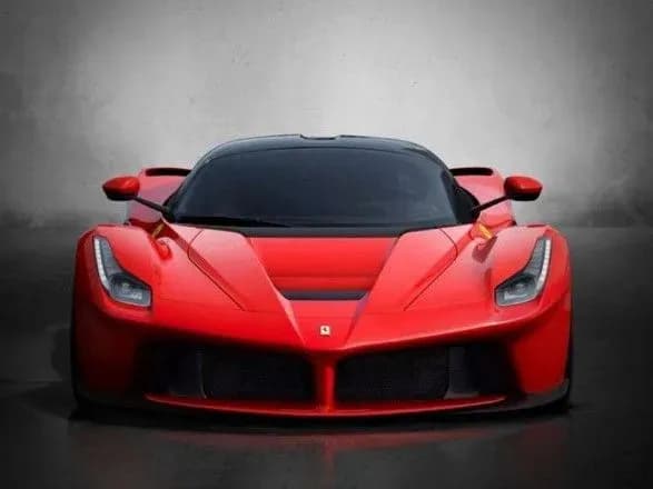 У Нідерландах чоловік під час тест-драйву розбив лімітовану модель Ferrari за 3 млн доларів