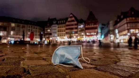 Щоденна кількість випадків COVID-19 у Німеччині вперше перевищила 200 тисяч