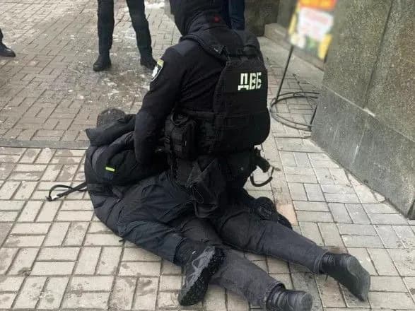 За 60 тис. доларів обіцяв посаду в МВС: затримали псевдородича міністра внутрішніх справ України