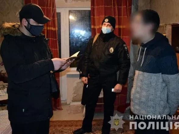 На Донеччині чоловік вбив та закопав трирічну дитину: йому загрожує довічне ув’язнення