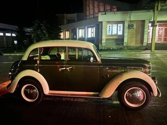 Українець намагався вивезти в Польщу ретро-автомобіль