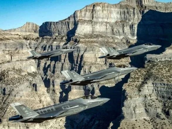 Финляндия собирается подписать соглашение с США на 64 самолета-истребителя