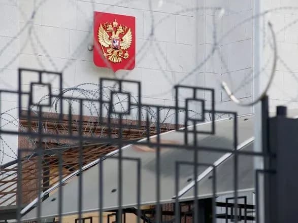 США звинувачують московських шпигунів у співпраці з російськомовними ЗМІ для поширення дезінформації про Україну — CNN