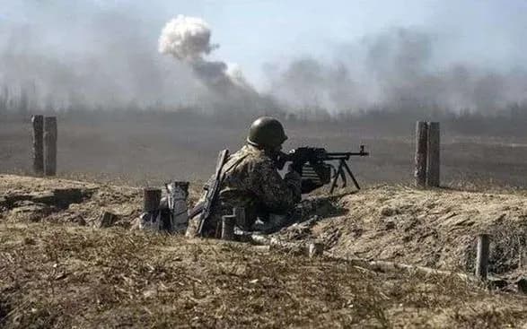 Російсько-окупаційні війська обстріляли Луганськ з важкого озброєння