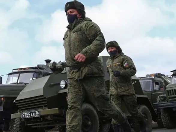 Бердянськ інформує про рух ворожої колони техніки у бік міста: влада закликає залишатися вдома