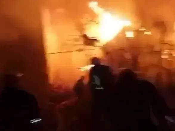 Удар по Житомиру: зруйновано житловий будинок, у лікарні повністю вибиті всі вікна і двері