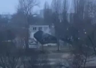 В Енергодарі снаряд окупантів влучив на територію школи та в будинок