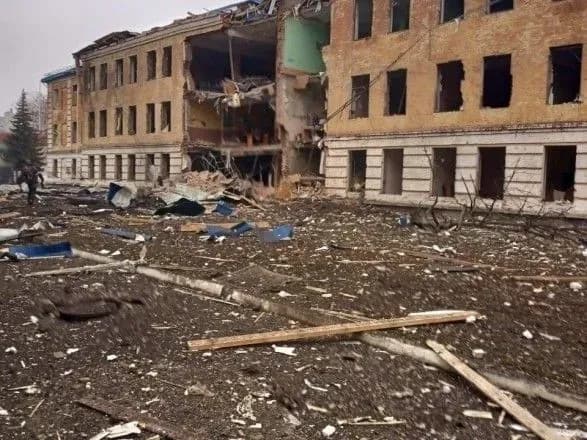 В Сумах враг нанес ракетный удар, пять человек в больнице - ОГА