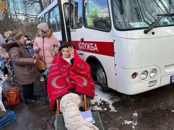 В Ірпені триває евакуація населення під обстрілами окупантів: допомогу надано майже 3 тисячам цивільних