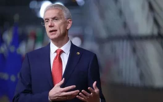 Прем’єр-міністр Латвії: ЄС має “відкрити двері” Україні щодо членства