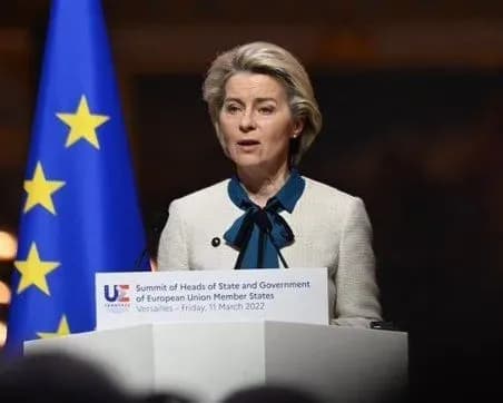 Глава Еврокомиссии анонсировала четвертый пакет санкций против РФ