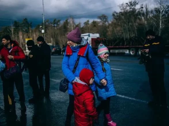 Сьогодні гуманітарними коридорами евакуювали 8 тисяч людей, з них 3 тисячі – з Маріуполя