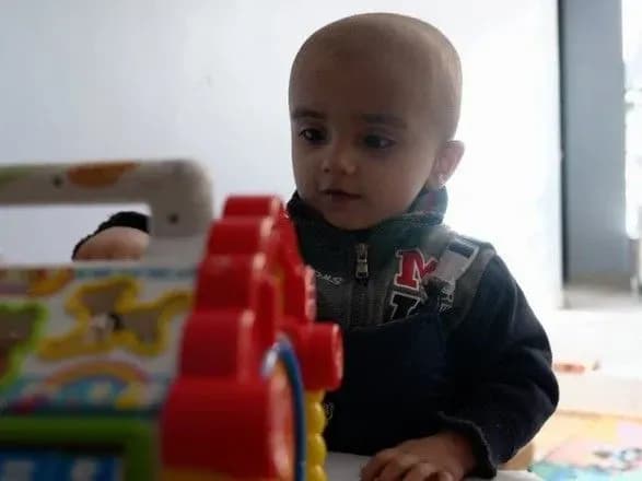 До Польщі з України прибули на лікування ще 30 онкохворих дітей - Зеленська