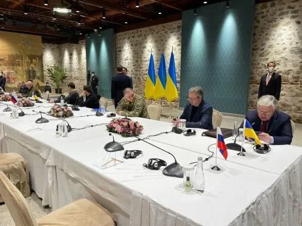У Стамбулі завершився перший день переговорів між Україною та рф - Anadolu