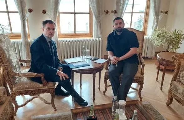 У Стамбулі стартували переговори України та рф: першими раунд проводять очільники делегацій