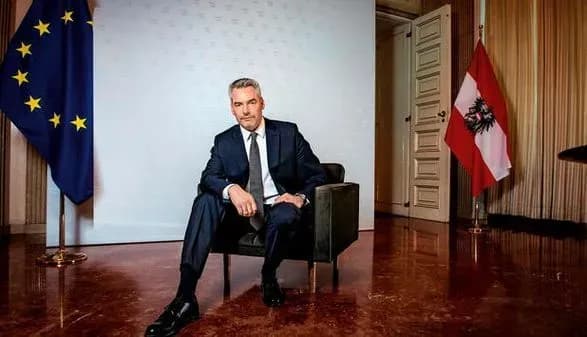 Канцлер Австрії підтвердив, що здійснить візит до України