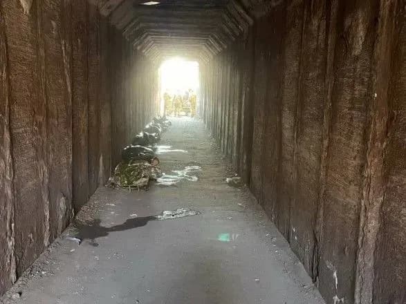 Групи зачистки щоденно звозять сотні трупів: на околиці Маріуполя окупанти влаштували пункт збору тіл вбитих людей