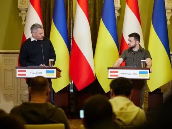 Австрія надасть Україні техніку для ДСНС – Зеленський