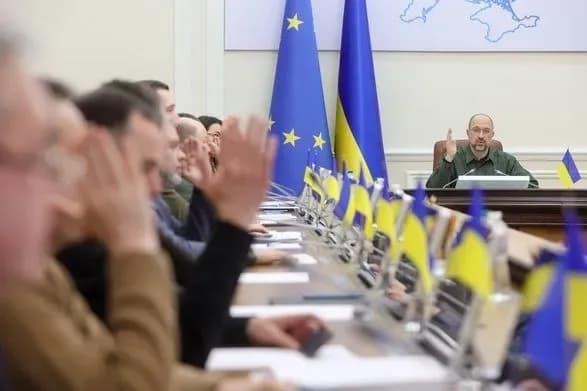 Уряд виділив перші 200 млн грн для підтримки працевлаштування внутрішніх переселенців