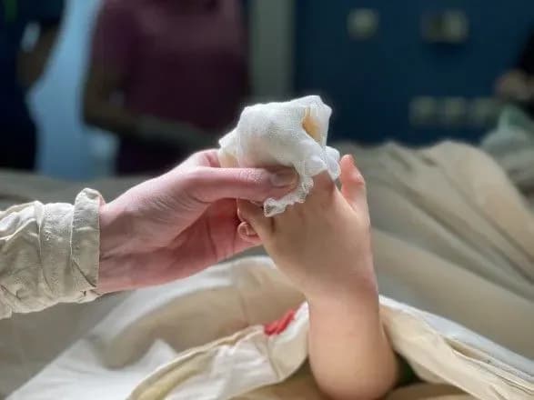 Ракетні удари по Львову: троє потерпілих у реанімації, деяких людей скерували на операції