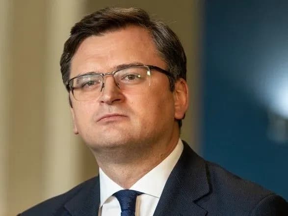 Шостий пакет санкцій ЄС має включати ембарго на нафту з росії - Кулеба