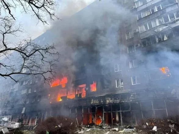 Полностью разбомбленный: полк "Азов" показал, как сегодня выглядит Мариуполь