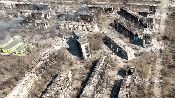 На ньому зосереджено увагу всього світу: віце-маршал британської авіації пояснив, чому путін скасував штурм заводу "Азовсталь"