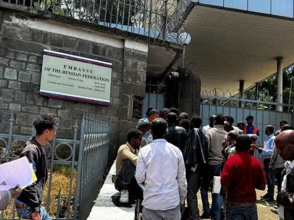 В Ефіопії ширять чутки про 2000 дол. за участь у війні в Україні на боці росії, є охочі - Reuters