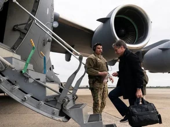 Reuters: США обіцяють повернути своє посольство у Київ