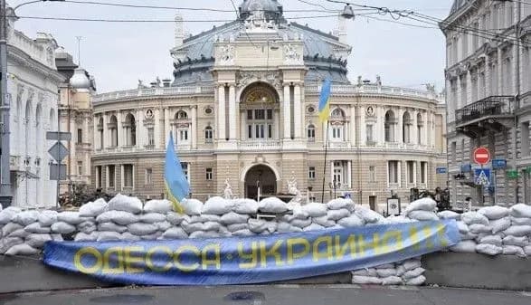 Для Одеси наразі немає загрози потрапити в оточення на кшталт Маріуполя – військовий експерт