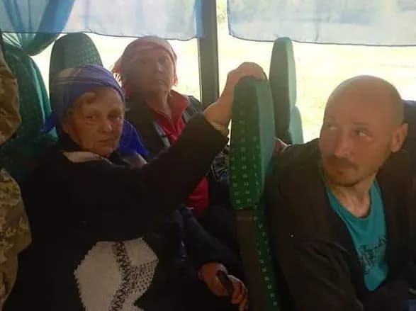 Евакуація людей із Білогорівки відбувалася під обстрілами російської армії — Луганська ОВА