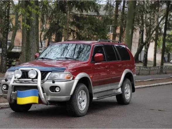 Від автобусів до легкових авто: за час війни гуманітарний штаб МХП передав українським військовим 15 автівок