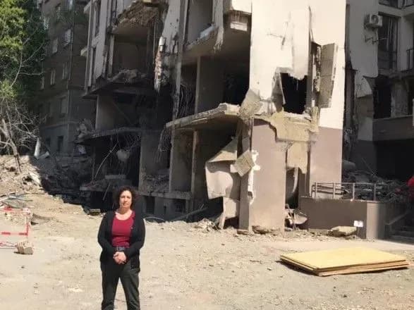 Вторгнення рф: у Києві посол Великої Британії вшанувала пам’ять загиблих українців