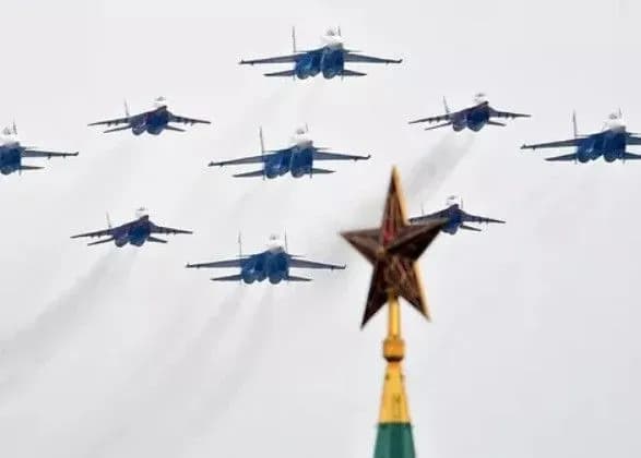 "Погана погода" – лише маніпуляція: в РНБО назвали причини скасування авіапараду в росії