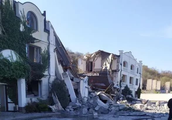 Одеська прокуратура розслідує ворожий ракетний обстріл